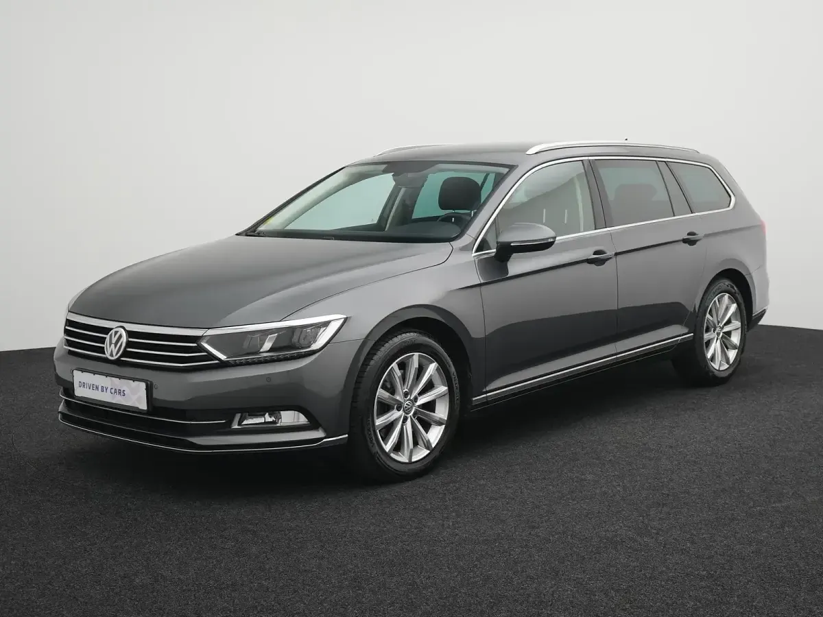 Gebraucht VW Passat Highline 150 PS (110 kW) 2017 Grau Kombi
