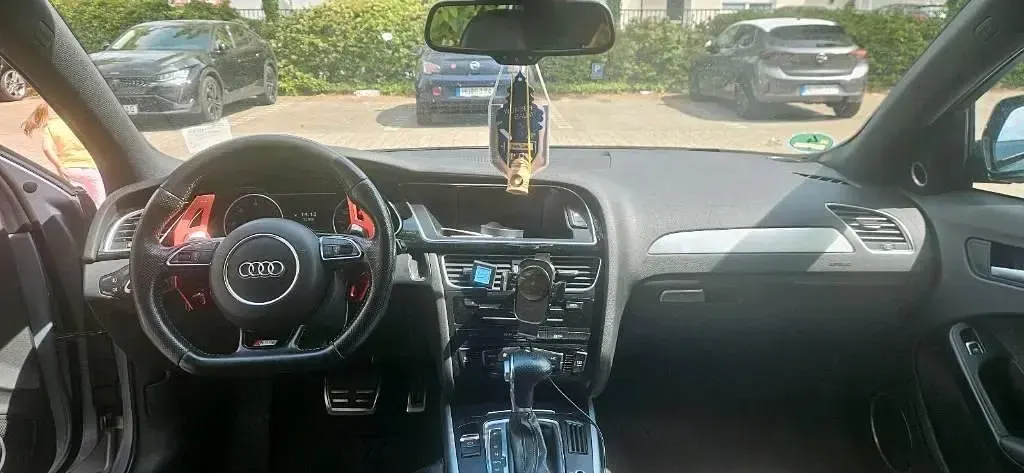 Używany Audi A4 190 KM (139 kW) 2015 Srebrny Sedan/Limuzyna