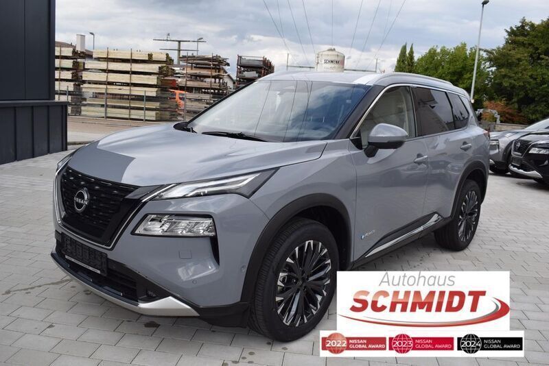 Grau Gebraucht 2024 Nissan X-Trail Tekna SUV | 41.990 € - Bild 1/4