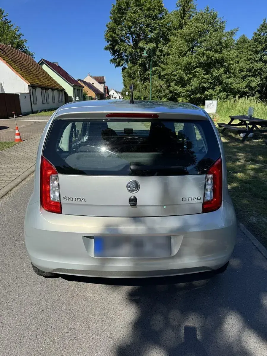 Gebraucht Skoda Citigo Elegance 75 PS (55 kW) 2013 Silber Kleinwagen