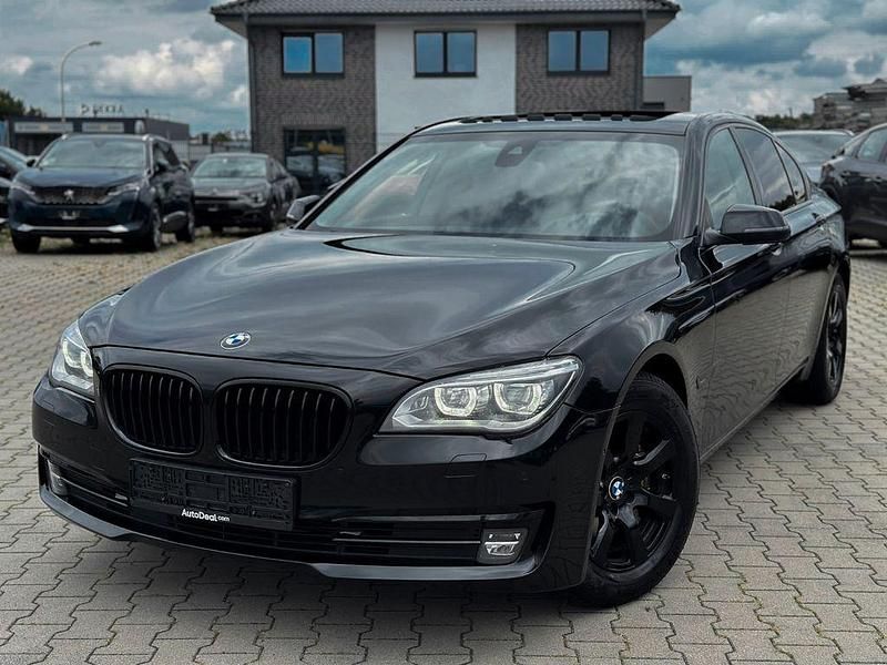 Schwarz Gebraucht 2014 BMW 730 Limousine | 20.900 € (Teuer) - Bild 1/4