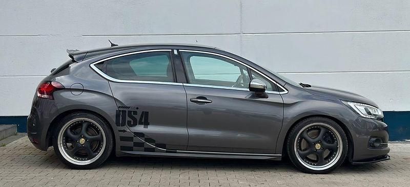 Gebraucht DS Automobiles DS4 211 PS (155 kW) 2016 Grau Limousine