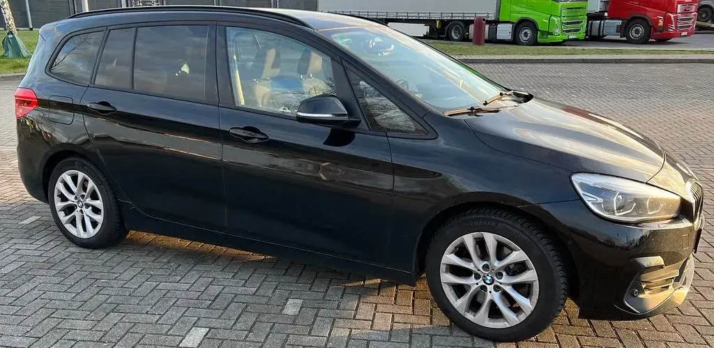Gebraucht BMW 218 Gran Tourer Advantage 150 PS (110 kW) 2018 Schwarz Van / Kleinbus