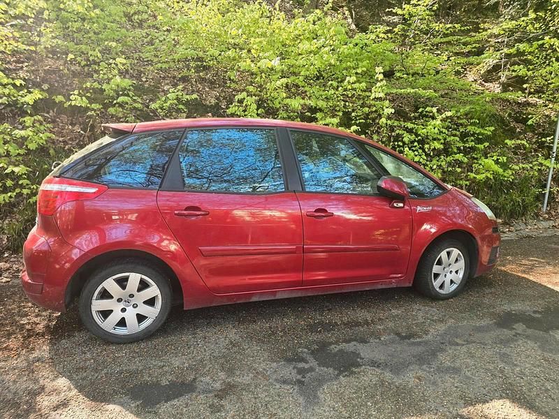 Gebraucht Citroën C4 Picasso 120 PS (88 kW) 2009 Rot Van / Kleinbus