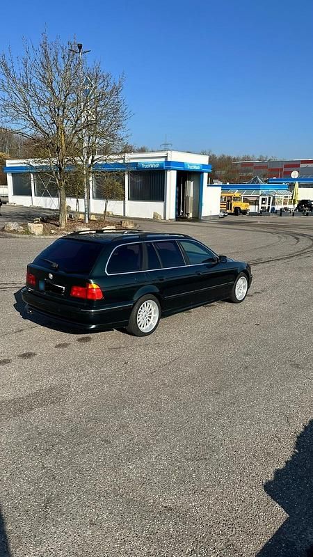Gebraucht BMW 523 170 PS (125 kW) 2000 Grün Kombi