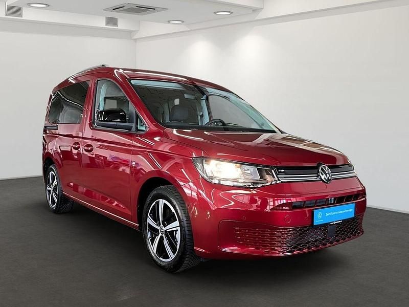 Gebraucht VW Caddy Goal 116 PS (85 kW) 2025 Rot Van / Kleinbus