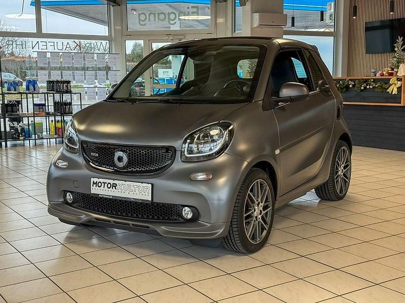 Grau Gebraucht 2016 Smart ForTwo Cabrio Brabus Cabrio | 21.590 € (Fairer Preis) - Bild 1/4