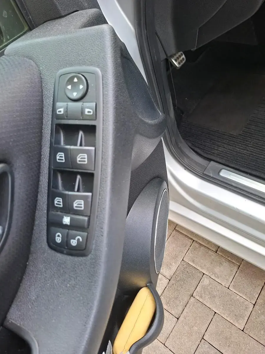 Gebraucht Mercedes B200 136 PS (100 kW) 2008 Silber Van / Kleinbus