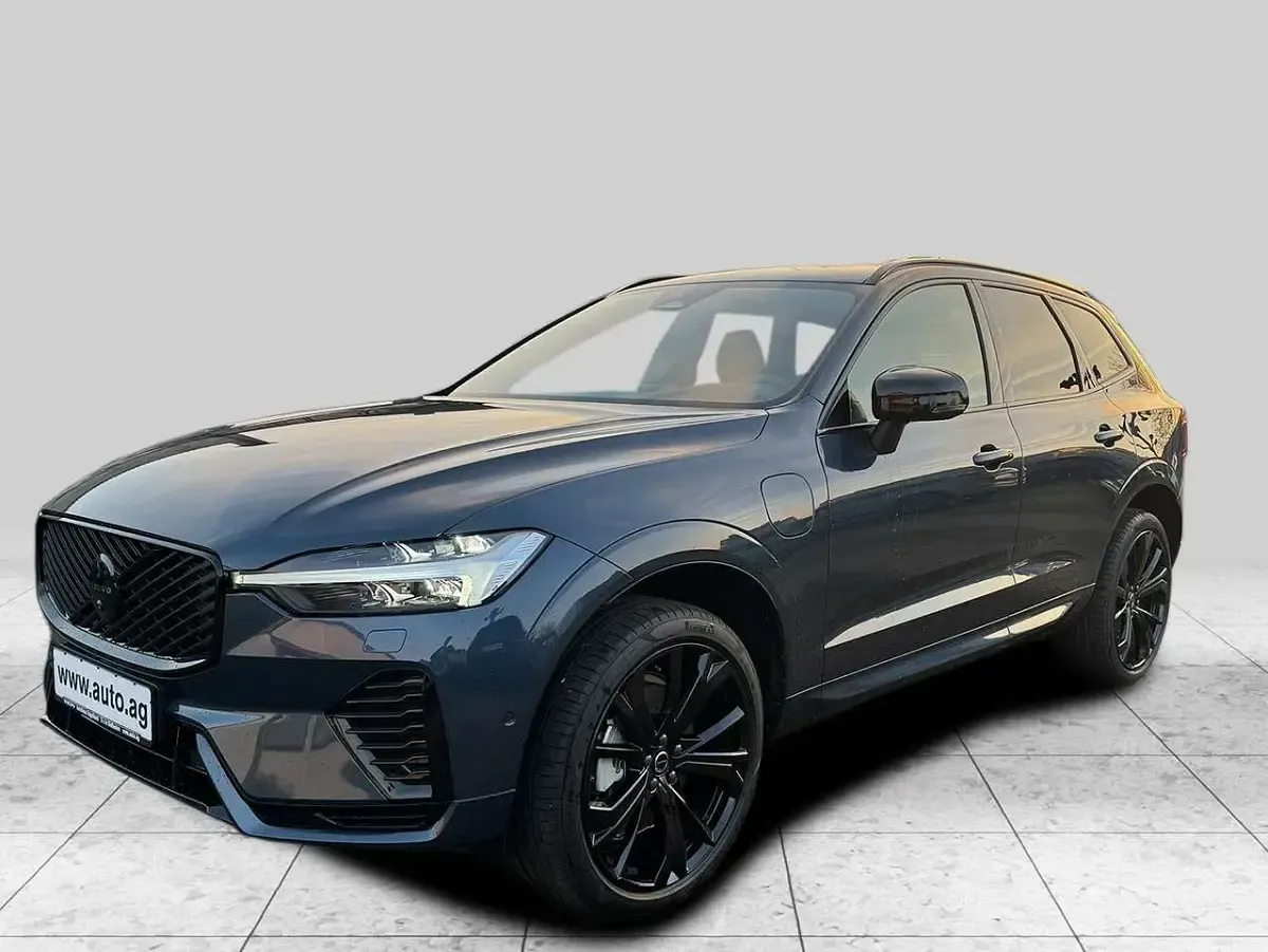 Neu Volvo XC60 Plus 455 PS (334 kW) 2025 Denim blue SUV