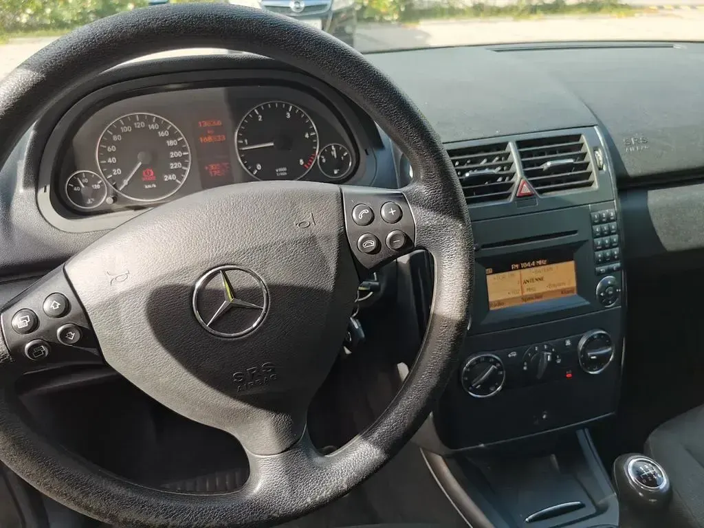 Gebraucht Mercedes A180 109 PS (80 kW) 2008 Schwarz Van / Kleinbus