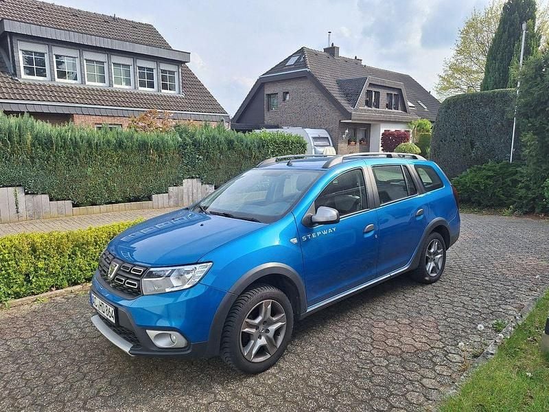 Second-hand Dacia Logan MCV Stepway 101 CP (74 kW) 2020 Albastru Break