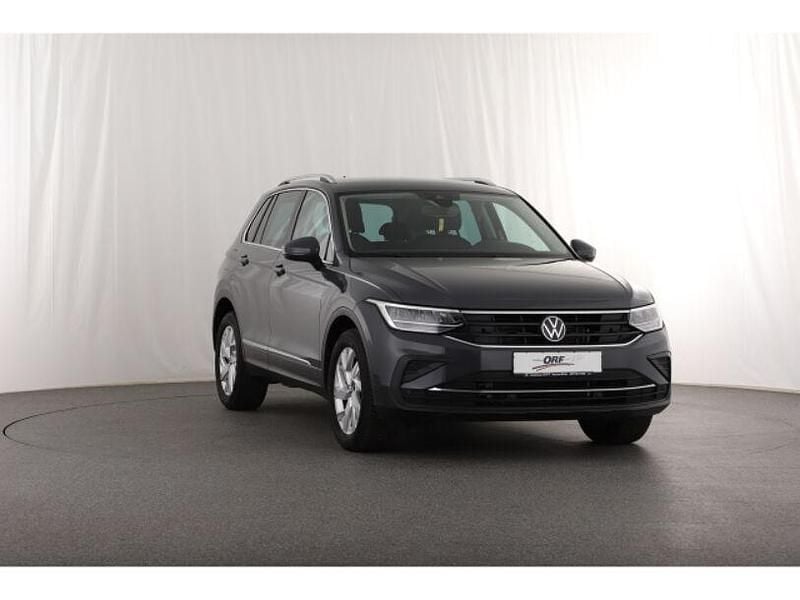 Gebraucht VW Tiguan Move 150 PS (110 kW) 2024 Grau SUV