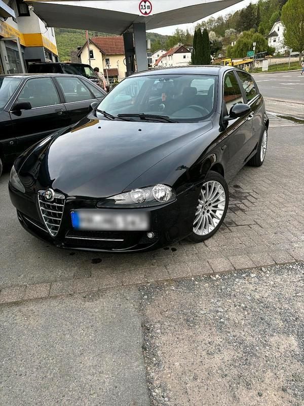Schwarz Gebraucht 2007 Alfa Romeo 147 Kleinwagen | 2.000 € (Fairer Preis) - Bild 1/4