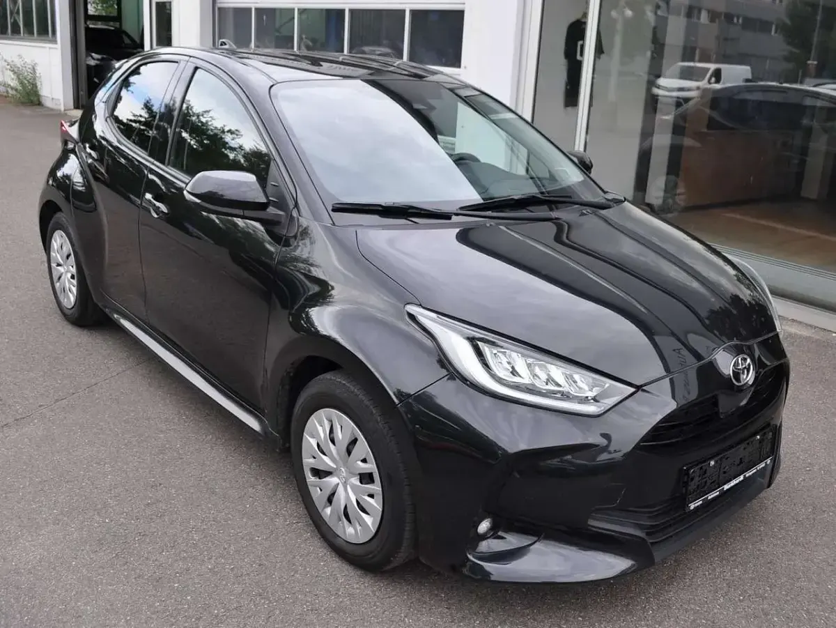 Gebraucht Toyota Yaris 125 PS (91 kW) 2021 Black mica Kleinwagen