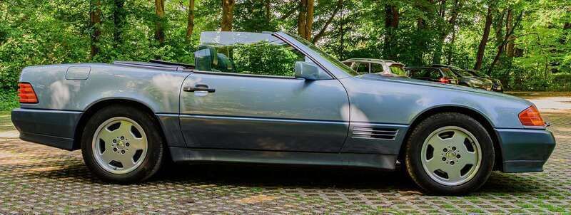 Blau Gebraucht 1993 Mercedes SL300 Cabrio | 13.800 € - Bild 1/4