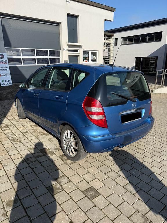 Gebraucht Mercedes A200 140 PS (102 kW) 2008 Blau Limousine