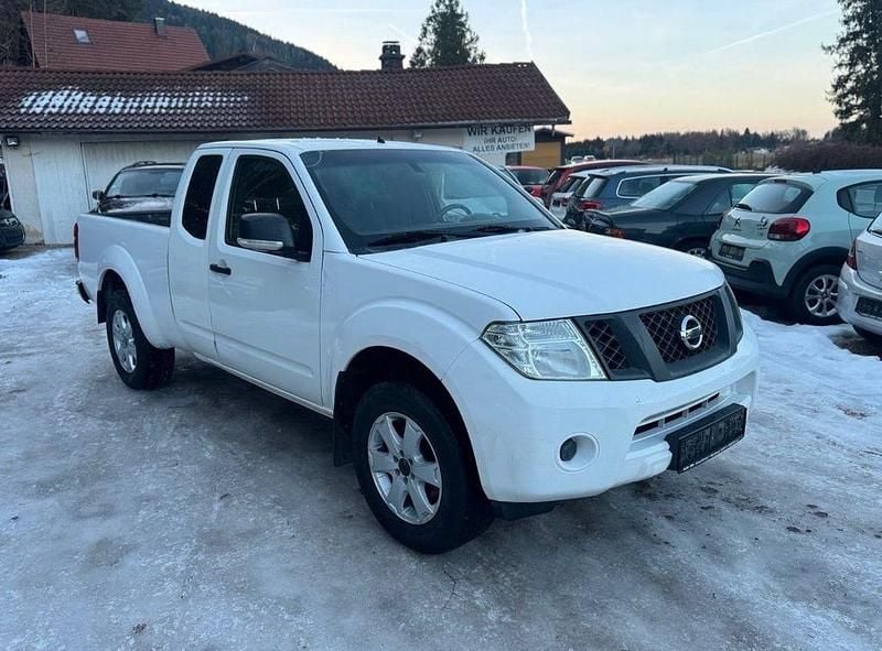 Gebraucht Nissan Navara XE 144 PS (105 kW) 2014 Weiß Abholung