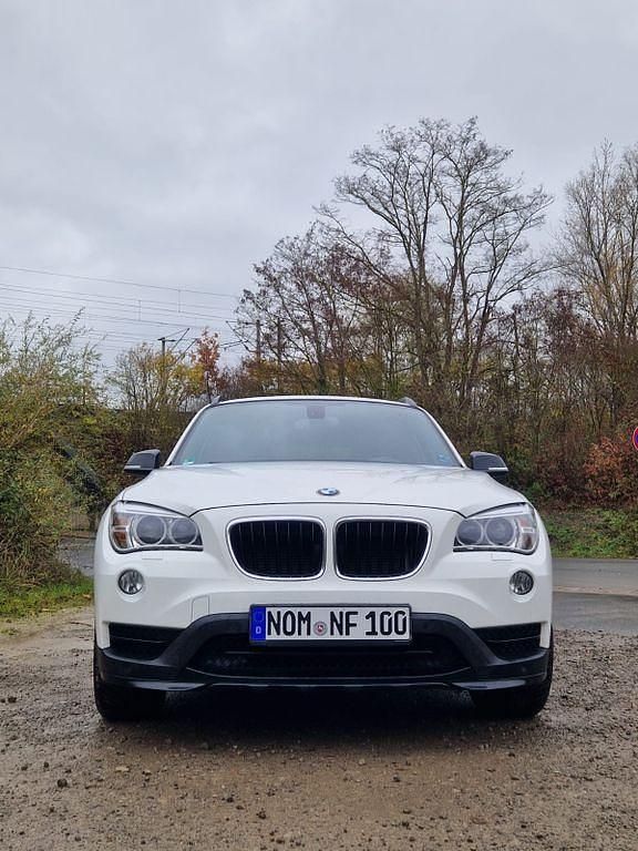 Gebraucht BMW X1 Sport Line 143 PS (105 kW) 2014 Weiß SUV
