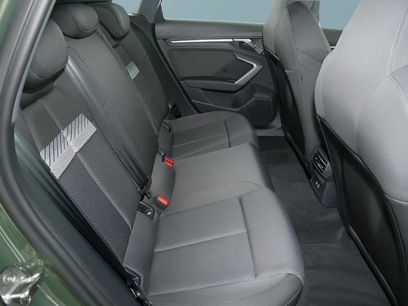 Gebraucht Audi A3 Sportback 150 PS (110 kW) 2025 Grün Kleinwagen