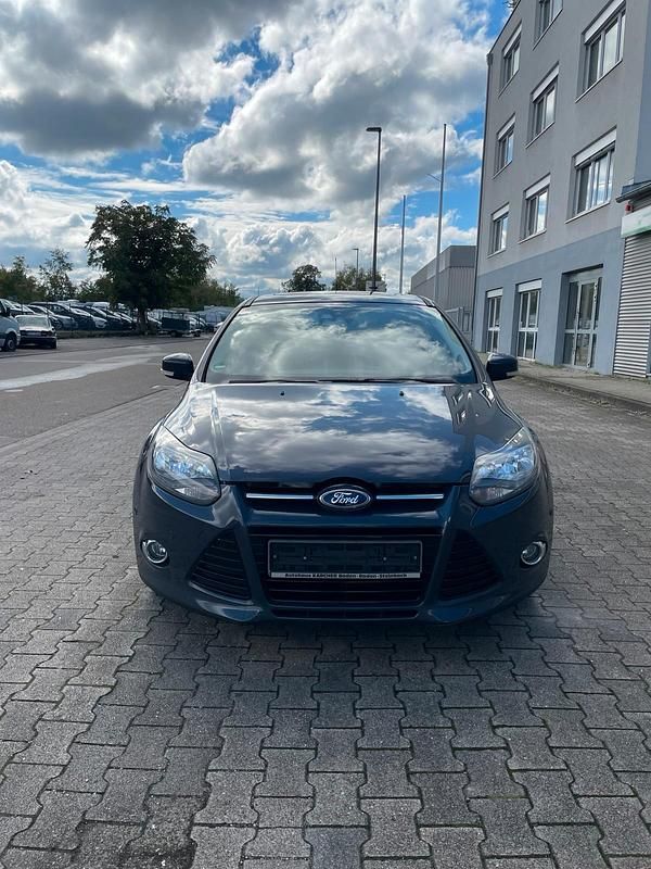 Usata Ford Focus 150 CV (110 kW) 2011 Grigio Berlina