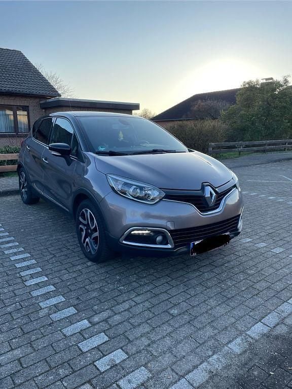 Grau Gebraucht 2013 Renault Captur Luxe SUV | 7.900 € (Fairer Preis) - Bild 1/4