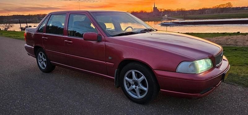 Gebraucht Volvo S70 144 PS (105 kW) 1998 Rot Limousine