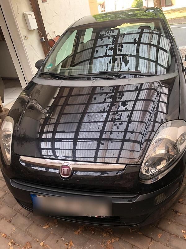 Schwarz Gebraucht 2010 Fiat Punto Evo Kleinwagen | 1.000 € (Superpreis) - Bild 1/2
