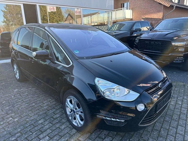 Gebraucht Ford S-MAX Titanium 160 PS (117 kW) 2012 Schwarz Van / Kleinbus