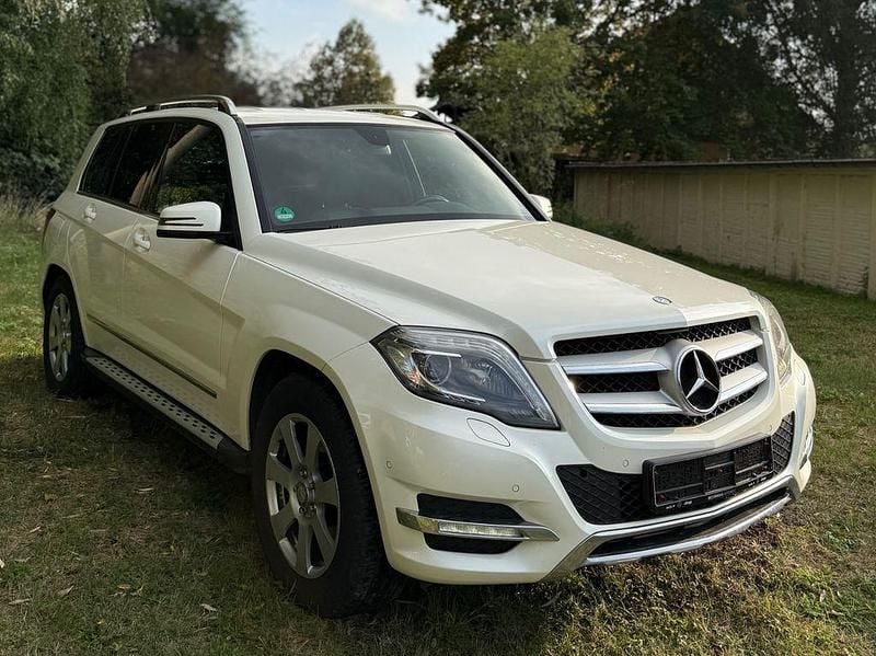 Weiß Gebraucht 2013 Mercedes GLK220 SUV | 14.700 € (Guter Preis) - Bild 1/4
