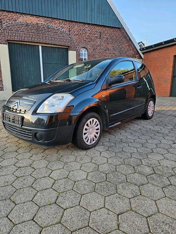 Schwarz Gebraucht 2004 Citroën C2 Kleinwagen | 750 € (Fairer Preis) - Bild 1/4
