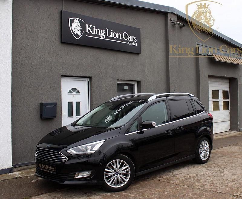 Iridiumschwarz Gebraucht 2016 Ford Grand C-Max Titanium Van / Kleinbus | 14.740 € (Etwas zu teuer) - Bild 1/4