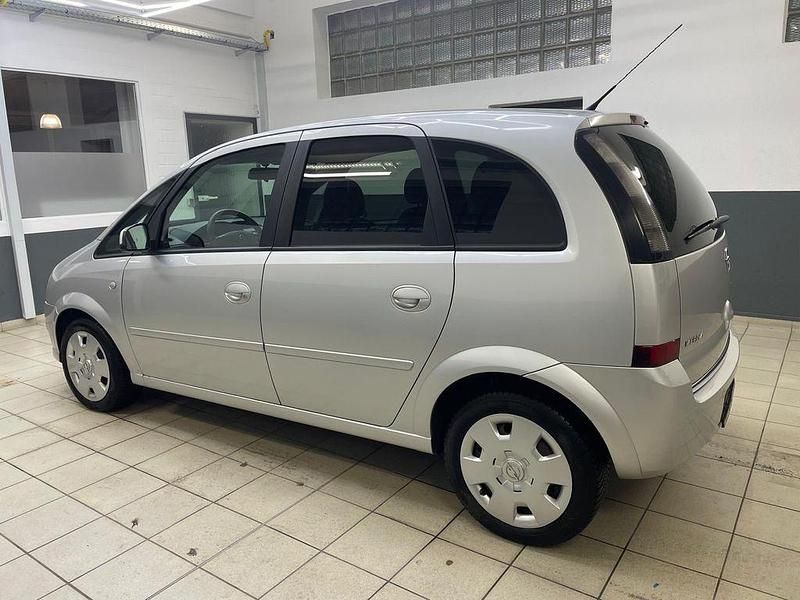 Gebraucht Opel Meriva Edition 90 PS (66 kW) 2007 Silber Van / Kleinbus