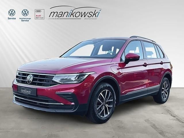Rot Gebraucht 2021 VW Tiguan SUV | 27.490 € (Fairer Preis) - Bild 1/4
