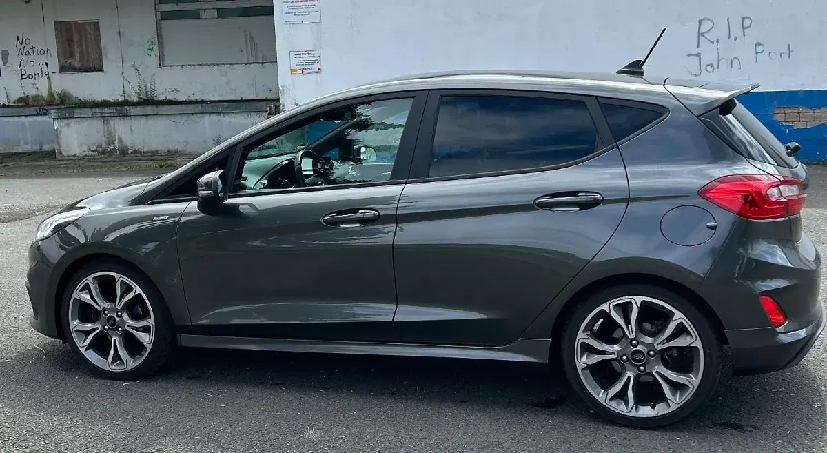 Gebraucht Ford Fiesta ST-Line 101 PS (74 kW) 2018 Grau Kleinwagen
