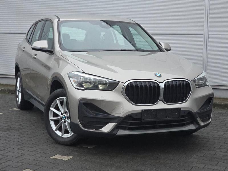 Beige Gebraucht 2021 BMW X1 Advantage SUV | 15.900 € (Fairer Preis) - Bild 1/4