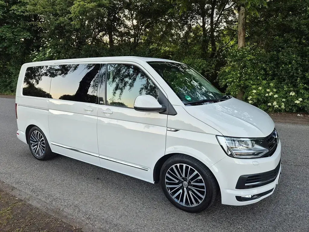 Gebraucht VW Multivan Generation Six 150 PS (110 kW) 2017 Weiß Van / Kleinbus