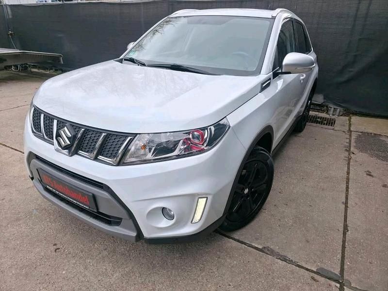 Usado Suzuki Vitara 140 HP (102 kW) 2018 Branco SUV