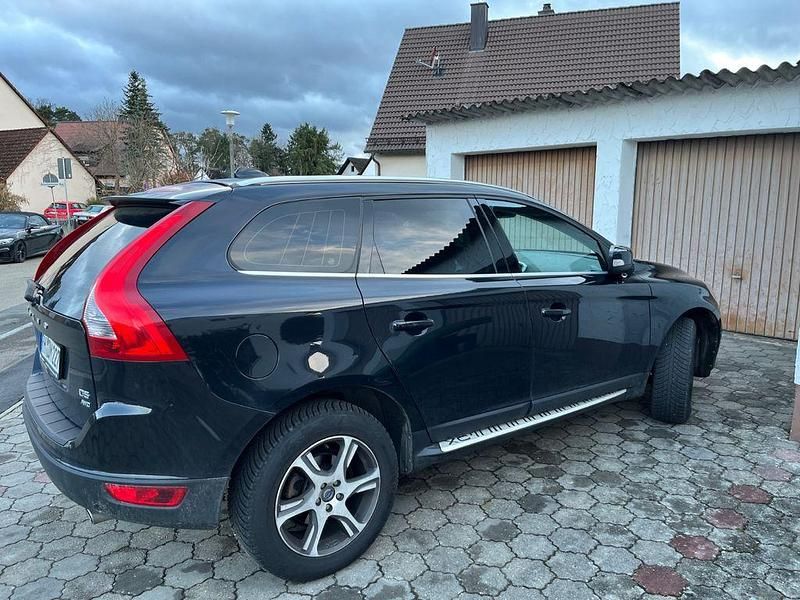 Gebraucht Volvo XC60 Summum 215 PS (158 kW) 2012 Schwarz SUV