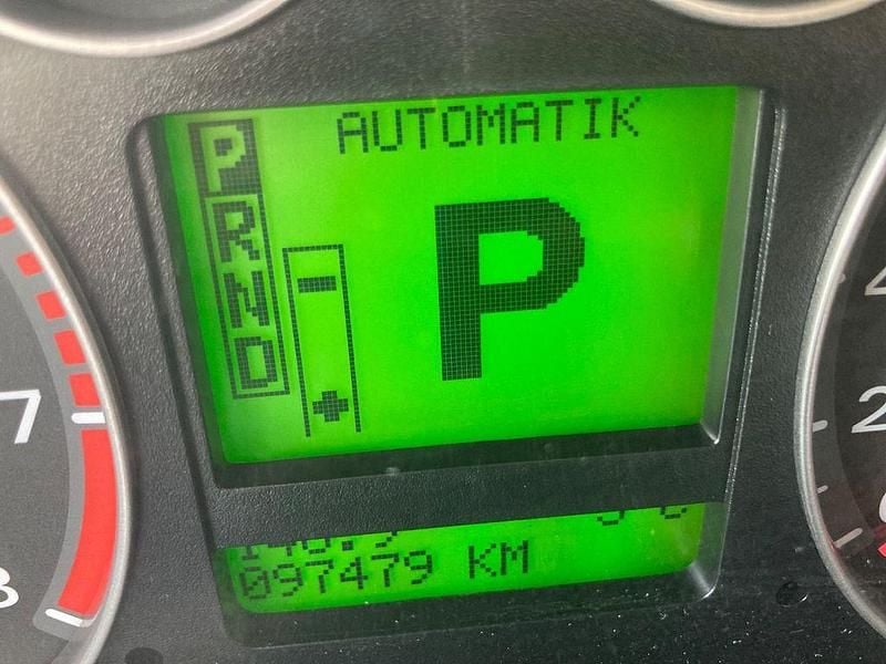 Gebraucht Ford Focus Trend 101 PS (74 kW) 2005 Blau Limousine