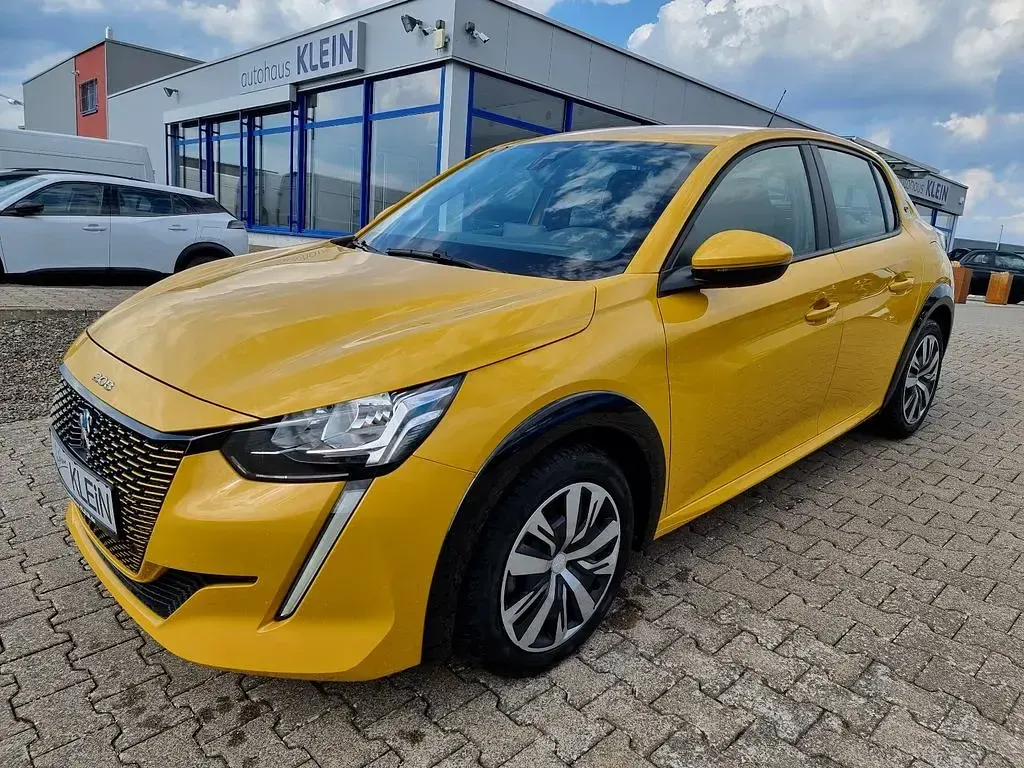 Gebraucht Peugeot e-208 Active 100 kW (136 PS) 2021 Gelb Kleinwagen