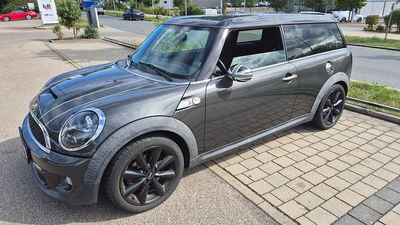 Grau Gebraucht 2010 Mini Cooper S Clubman Kombi | 6.400 € (Fairer Preis) - Bild 1/4