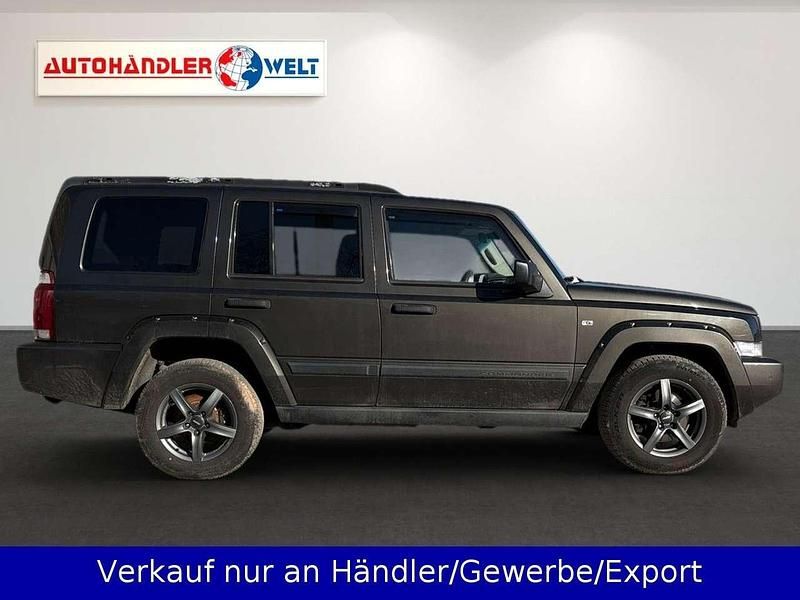 Gebraucht Jeep Commander 218 PS (160 kW) 2007 Grau SUV
