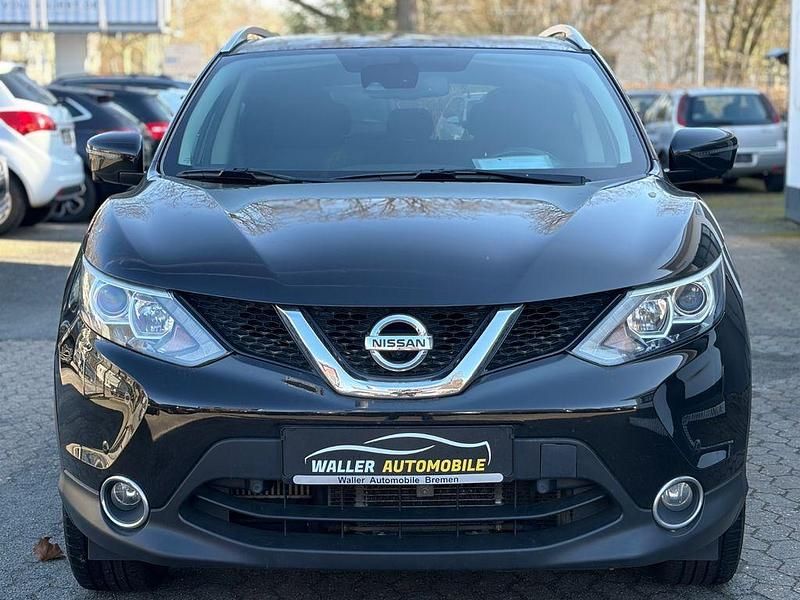 Gebraucht Nissan Qashqai 131 PS (96 kW) 2017 Schwarz SUV