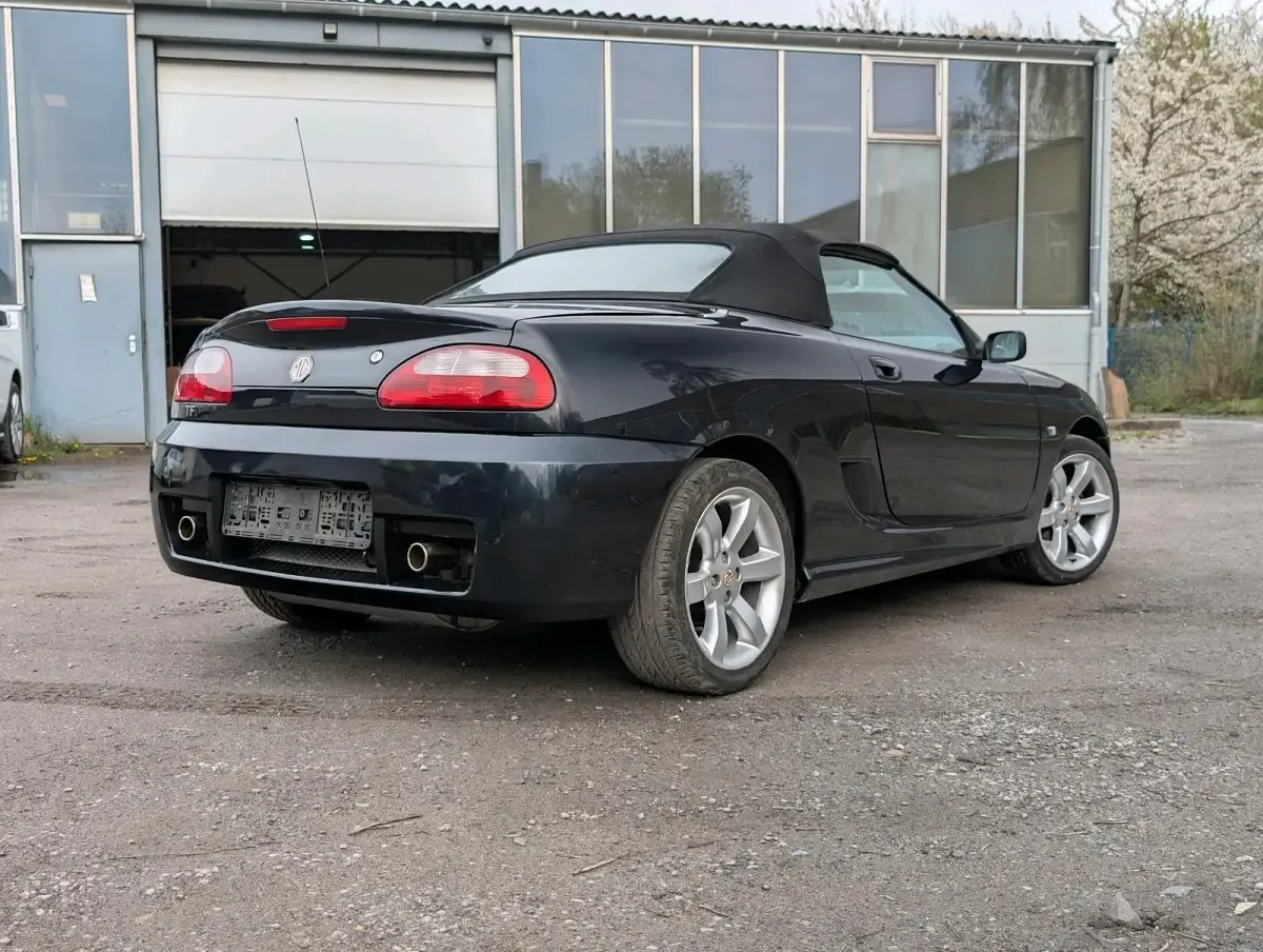 Käytetty MG TF 136 HP (100 kW) 2002 Andere farben Avoauto