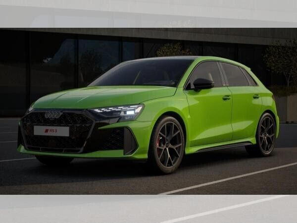 Grün (kyalamigrün) Neu 2025 Audi RS3 Sportback Comfort Kleinwagen | 78.751 € (Teuer) - Bild 1/4