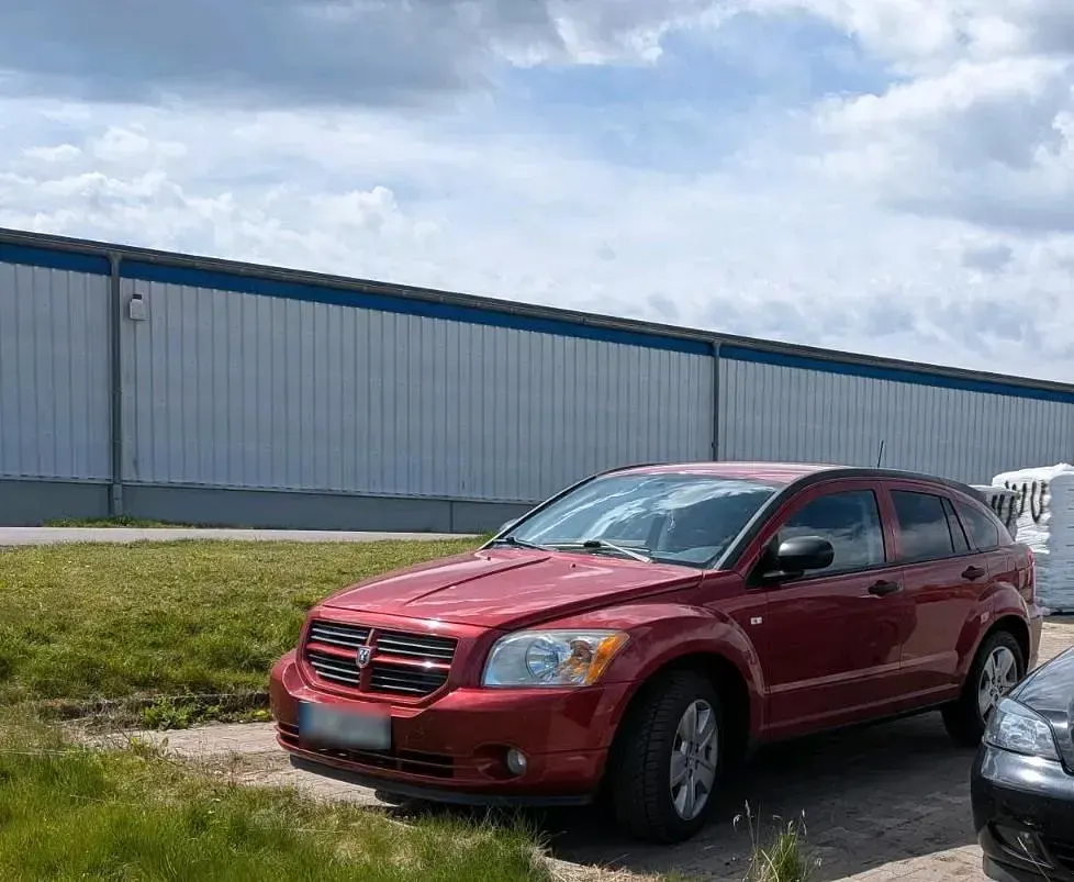 Gebraucht Dodge Caliber 150 PS (110 kW) 2009 Rot Kleinwagen