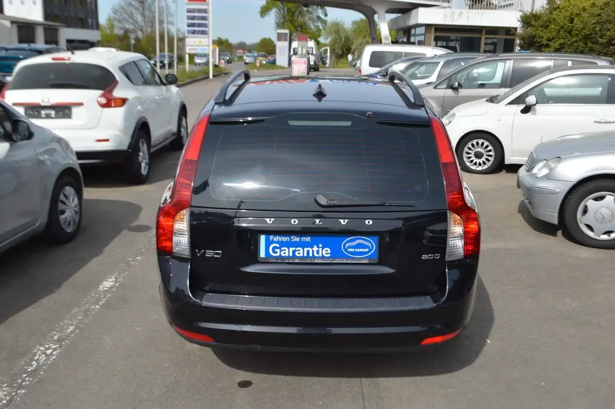 Gebraucht Volvo V50 Kinetic 136 PS (100 kW) 2009 Schwarz Kombi