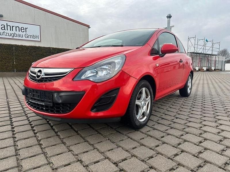 Rot Gebraucht 2014 Opel Corsa Selection Limousine | 3.190 € (Guter Preis) - Bild 1/4