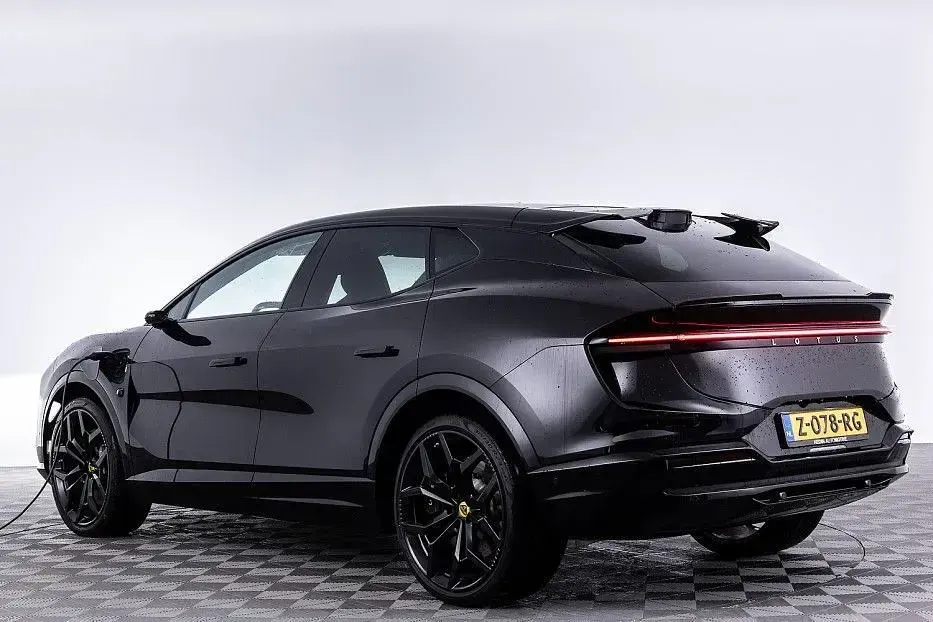 Brugt Lotus Eletre 450 kW (612 HK) 2024 Sort SUV