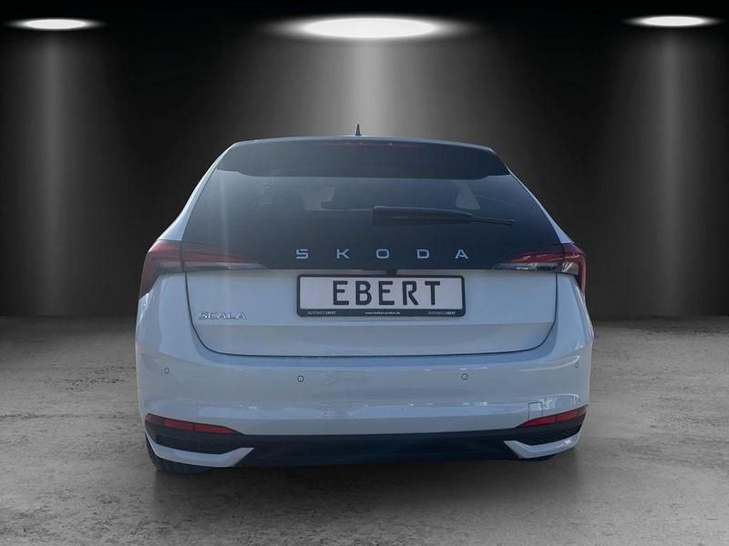 Gebraucht Skoda Scala Drive 116 PS (85 kW) 2025 Weiß Kleinwagen